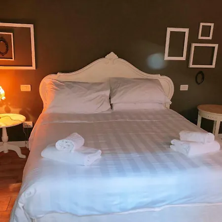 בית הארחה Eden Venice מסטרה